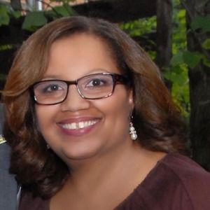 Meet your Posher, Lynette